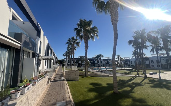 Resale - Apartment -
La Zenia - Costa Blanca