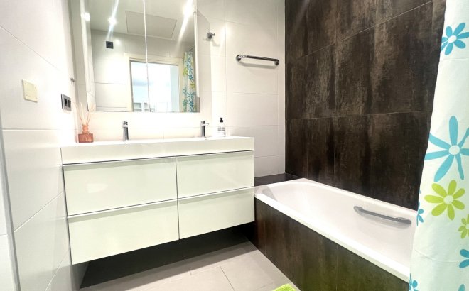 Resale - Apartment -
La Zenia - Costa Blanca