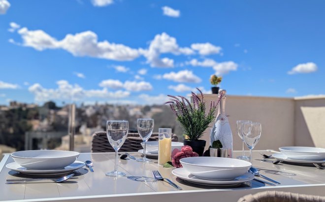 Revente - Penthouse -
Villamartin - Costa Blanca