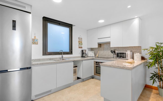 Revente - Appartement -
Campoamor - Costa Blanca