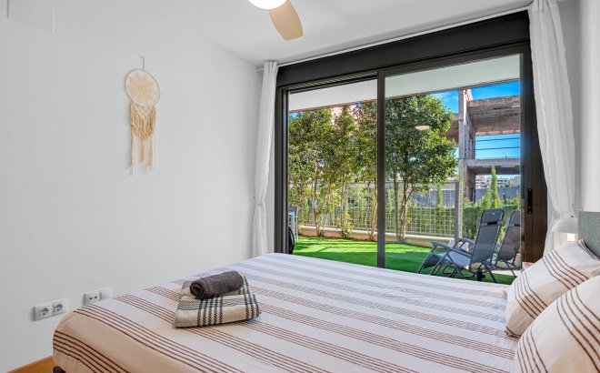 Revente - Appartement -
Campoamor - Costa Blanca