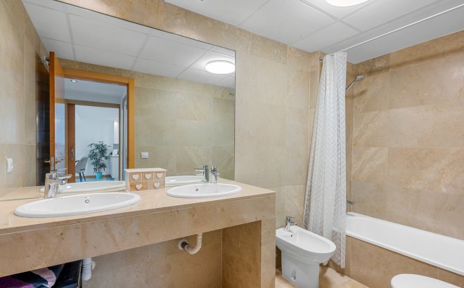 Revente - Appartement -
Campoamor - Costa Blanca