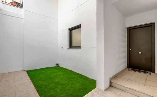 Revente - Appartement -
Campoamor - Costa Blanca