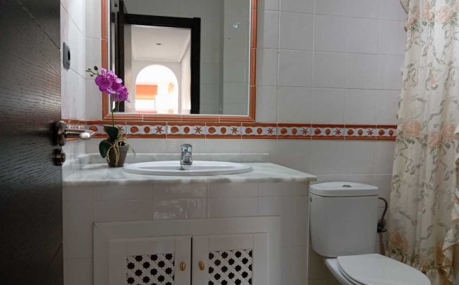 Resale - Apartment -
Villamartin - Costa Blanca