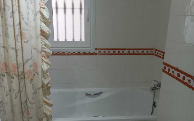 Resale - Apartment -
Villamartin - Costa Blanca