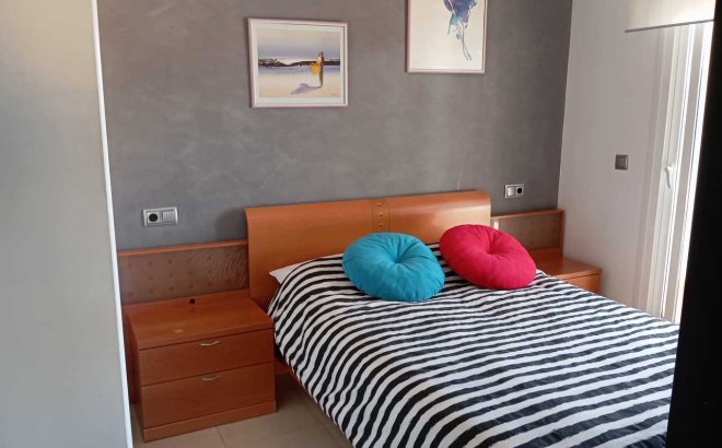 Resale - Apartment -
Villamartin - Costa Blanca