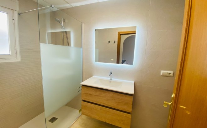 Revente - Appartement -
Villamartin - Costa Blanca