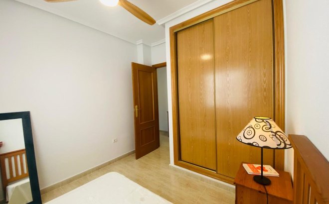 Revente - Appartement -
Villamartin - Costa Blanca