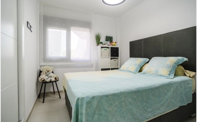 Revente - Appartement -
Pilar de la Horadada - Costa Blanca