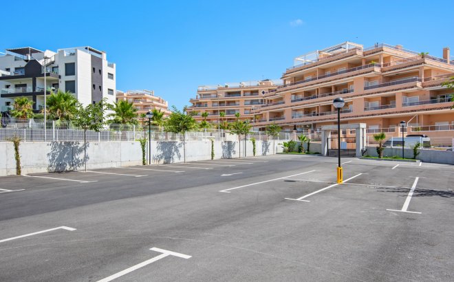 Revente - Appartement -
Villamartin - Costa Blanca