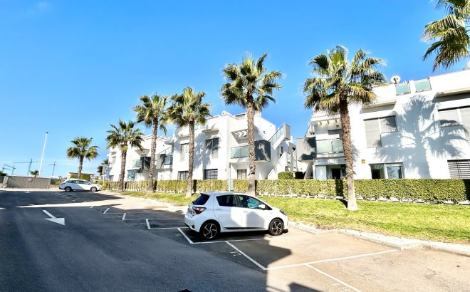 Resale - Apartment -
Punta Prima - Costa Blanca