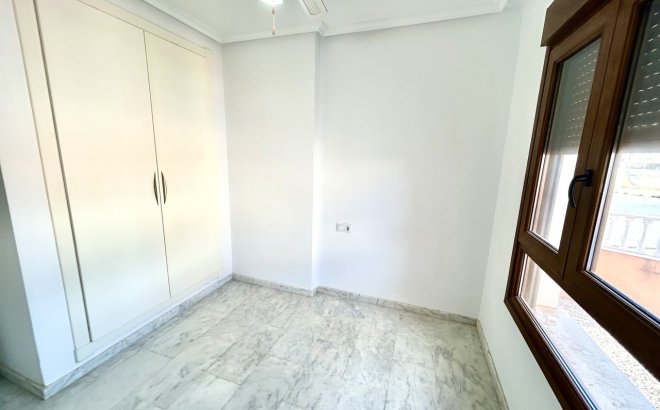 Herverkoop - Appartement -
Villamartin - Costa Blanca