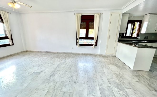 Herverkoop - Appartement -
Villamartin - Costa Blanca