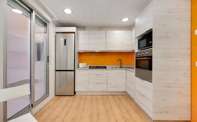 Revente - Appartement -
Torrevieja - Acequion