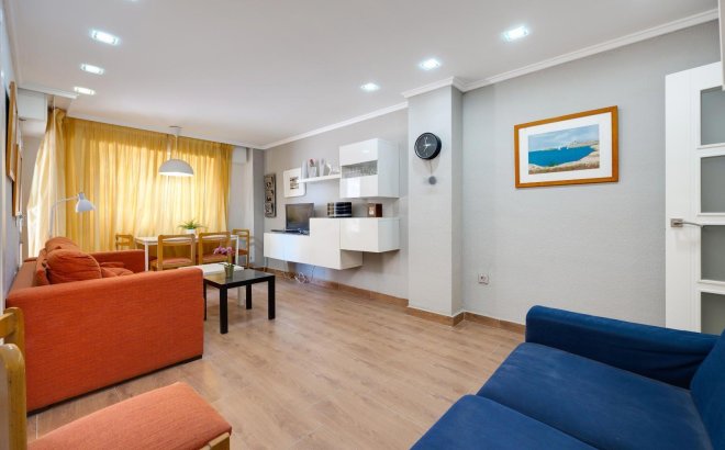 Revente - Appartement -
Torrevieja - Acequion