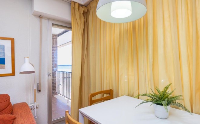 Revente - Appartement -
Torrevieja - Acequion