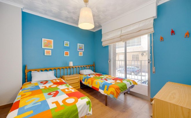 Revente - Appartement -
Torrevieja - Acequion