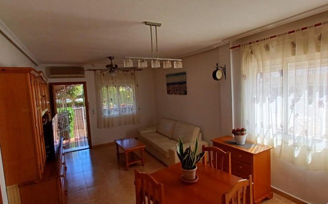 Herverkoop - Town House -
Orihuela Costa - La Chismosa