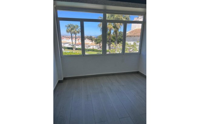 Revente - Dúplex -
Torrevieja - Torreblanca