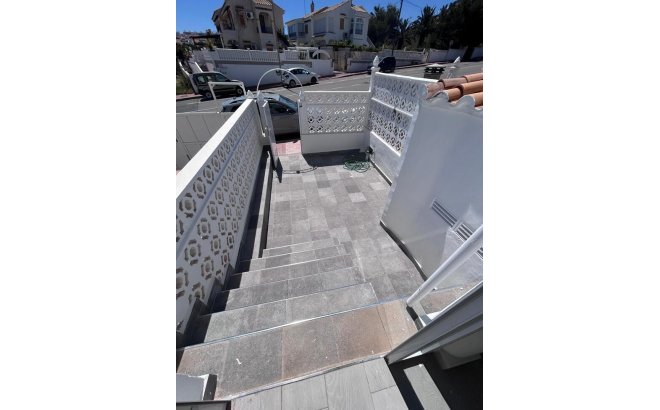 Revente - Dúplex -
Torrevieja - Torreblanca