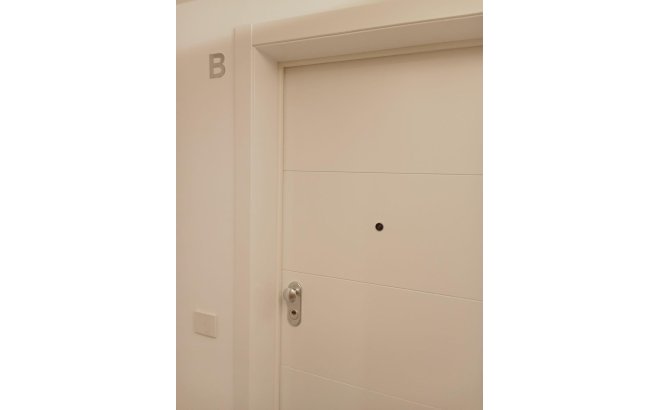 Revente - Appartement -
Torrevieja - Punta Prima