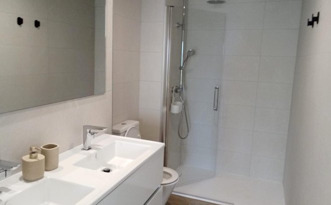 Revente - Appartement -
Torrevieja - Punta Prima