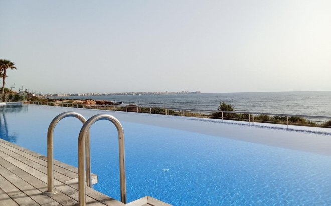 Revente - Appartement -
Torrevieja - Punta Prima