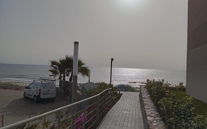 Revente - Appartement -
Torrevieja - Punta Prima