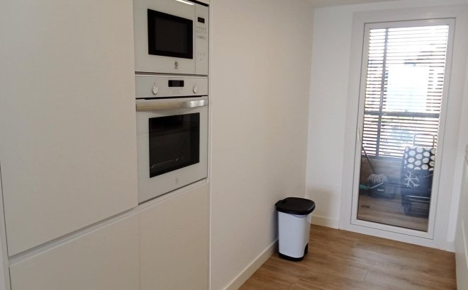 Revente - Appartement -
Torrevieja - Punta Prima