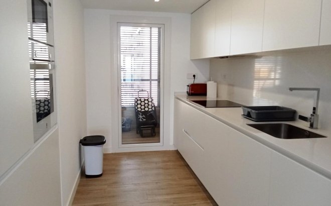 Revente - Appartement -
Torrevieja - Punta Prima