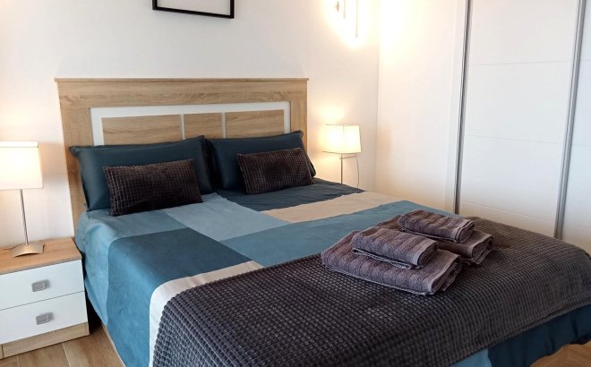 Revente - Appartement -
Torrevieja - Punta Prima