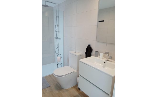 Revente - Appartement -
Torrevieja - Punta Prima