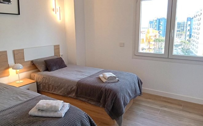 Revente - Appartement -
Torrevieja - Punta Prima