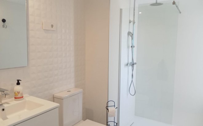 Revente - Appartement -
Torrevieja - Punta Prima