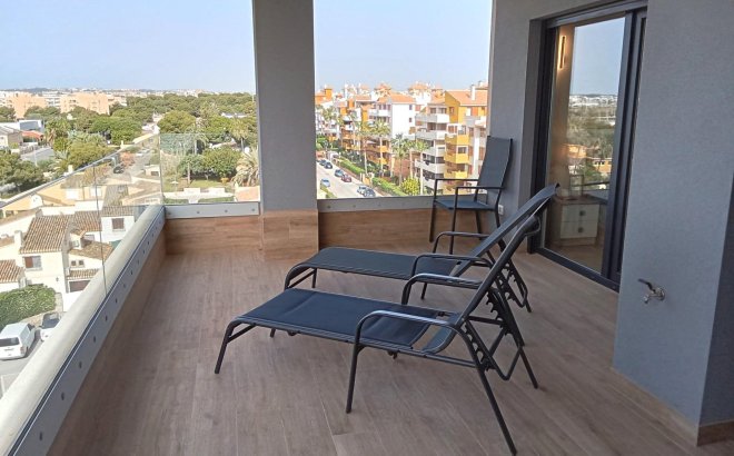 Revente - Appartement -
Torrevieja - Punta Prima