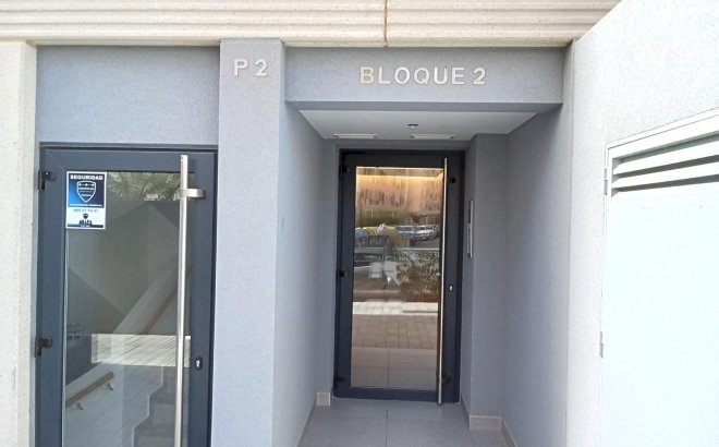 Revente - Appartement -
Torrevieja - Punta Prima