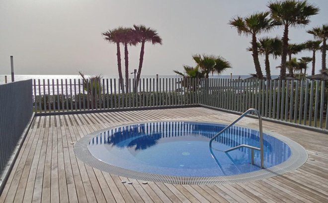 Revente - Appartement -
Torrevieja - Punta Prima