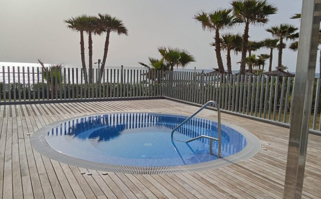 Revente - Appartement -
Torrevieja - Punta Prima