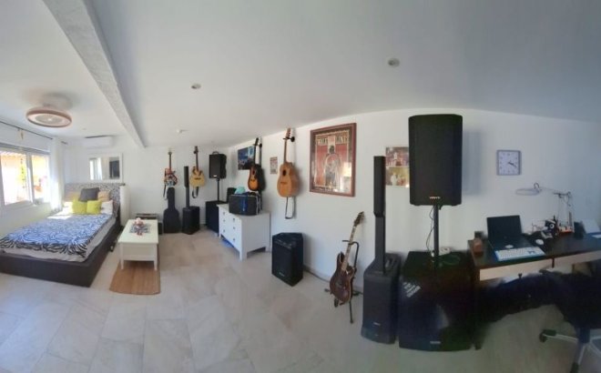 Revente - Villa -
Orihuela Costa - Costa Blanca