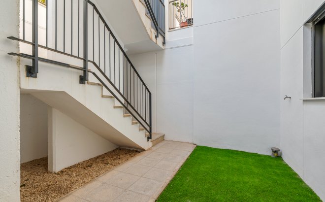 Herverkoop - Appartement -
Campoamor - Costa Blanca