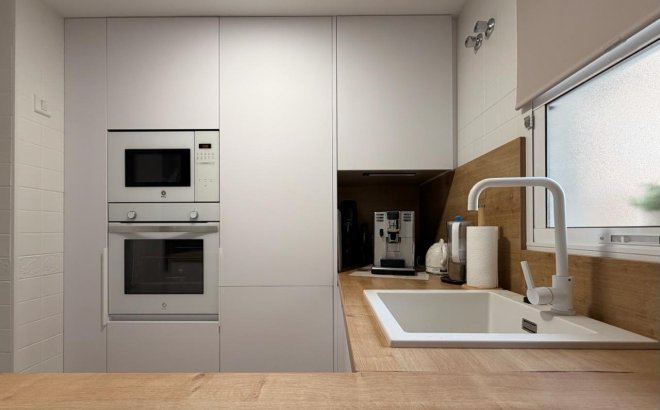 Resale - Apartment -
Torrevieja - Centro