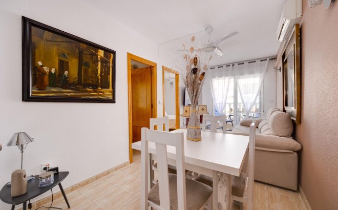 Revente - Appartement -
Torrevieja - Estacion De Autobuses