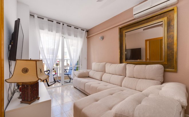 Revente - Appartement -
Torrevieja - Estacion De Autobuses