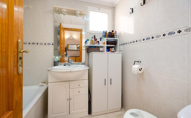 Revente - Appartement -
Torrevieja - Estacion De Autobuses