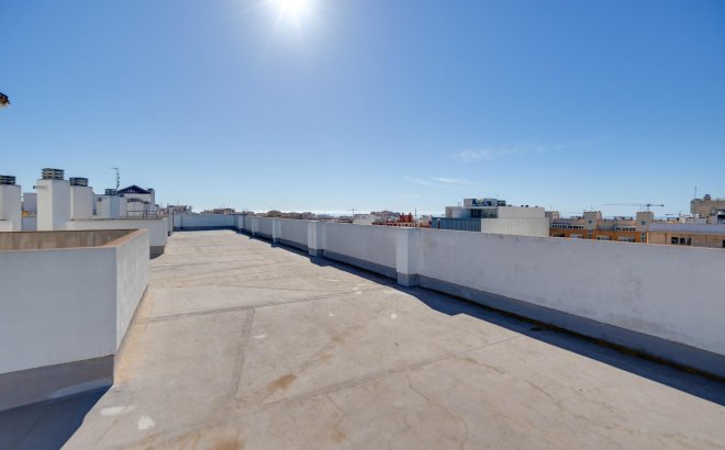 Revente - Appartement -
Torrevieja - Estacion De Autobuses