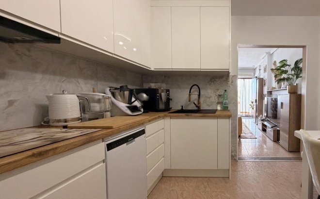 Resale - Apartment -
Torrevieja - Nueva Torrevieja