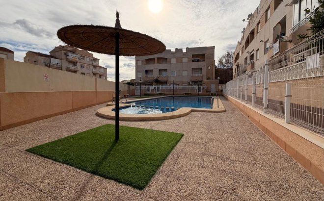 Resale - Apartment -
Torrevieja - Nueva Torrevieja