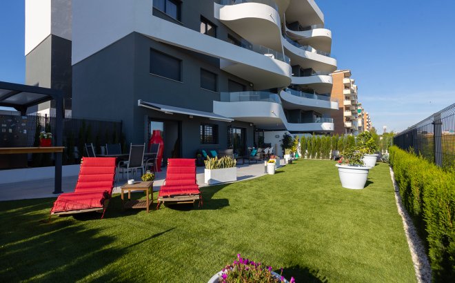 Resale - Apartment -
Torrevieja - Costa Blanca