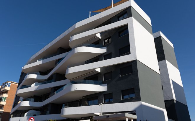 Resale - Apartment -
Torrevieja - Costa Blanca