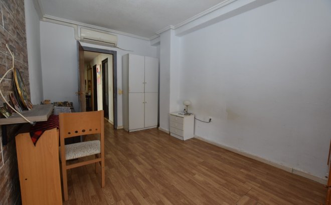 Herverkoop - Appartement -
Torrevieja - Costa Blanca